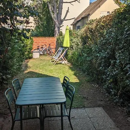 Avec Jardin Et Vélos *