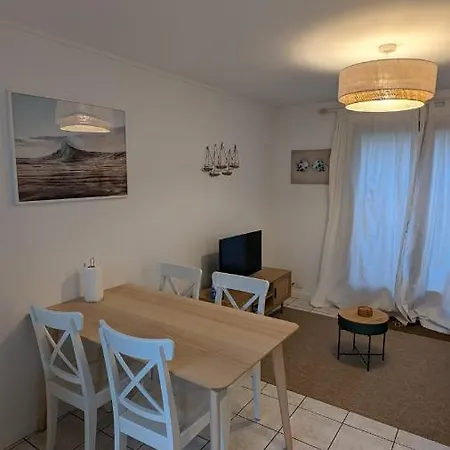 Avec Jardin Et Velos Apartment *